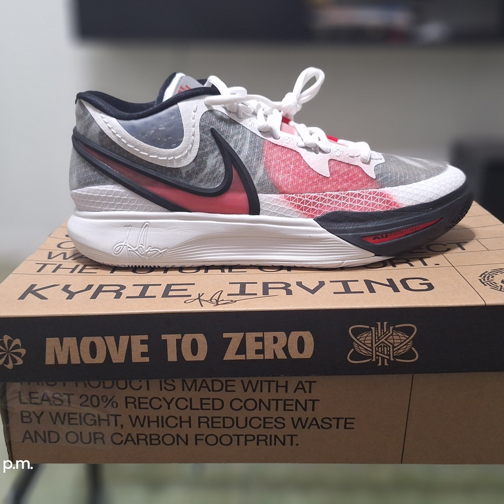 Nike Kyrie Irving Basketball Shoes